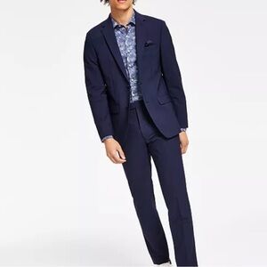 Bar III Skinny Fit Men's Blue Suit - 33Wx30L pants and matching 36R suit jacket